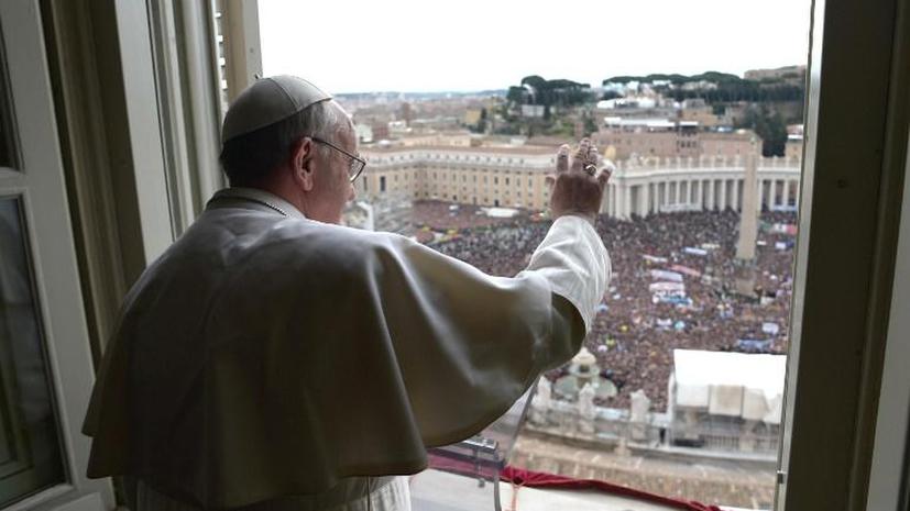 Папу Франциска обвиняют в сотрудничестве с военной хунтой Аргентины
