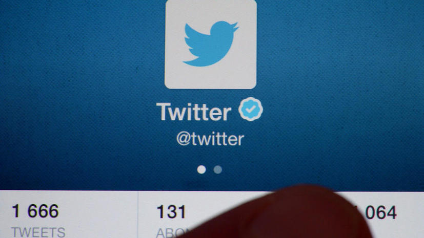 Лампа-шпион выкладывает в Twitter подслушанные разговоры