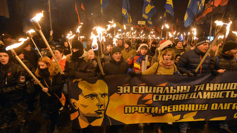Националисты напали на российских журналистов в центре Киева на глазах милиционеров