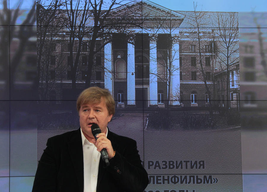 Продюсер Андрей Сигле на ММКФ: Мы снимаем вымирающее кино - кино, которое говорит со зрителем