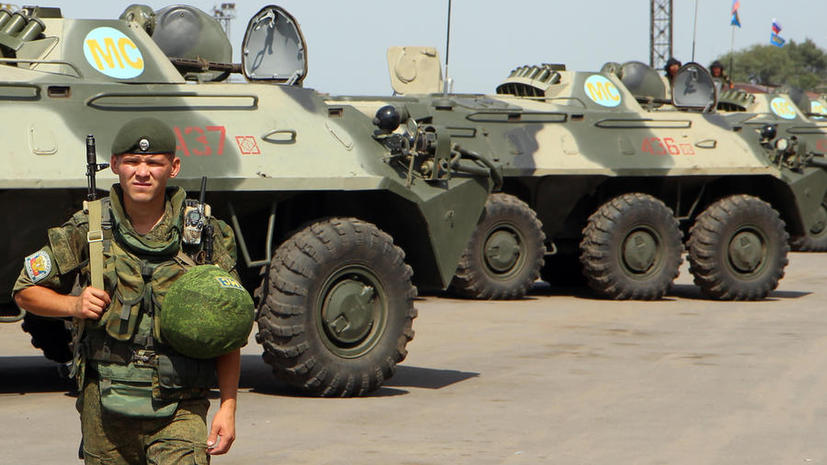СМИ: Военным намерены запретить публикацию фотографий в Сети на фоне спецтехники
