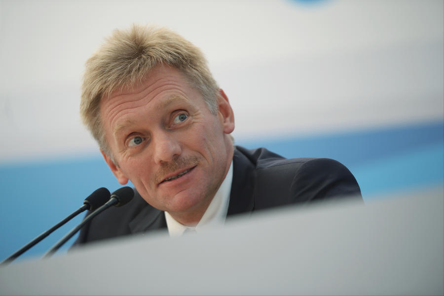 Дмитрий Песков: Мы не отказываемся финансово помогать Украине, но сначала ей необходимо нормализовать обстановку