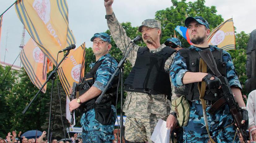 Луганские депутаты выбрали главу республики и утвердили Конституцию