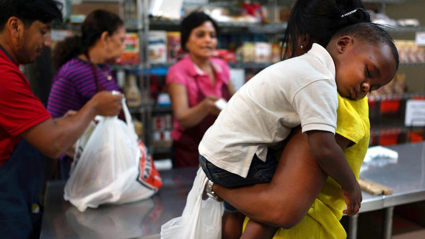 США сокращают продовольственную программу для малоимущих