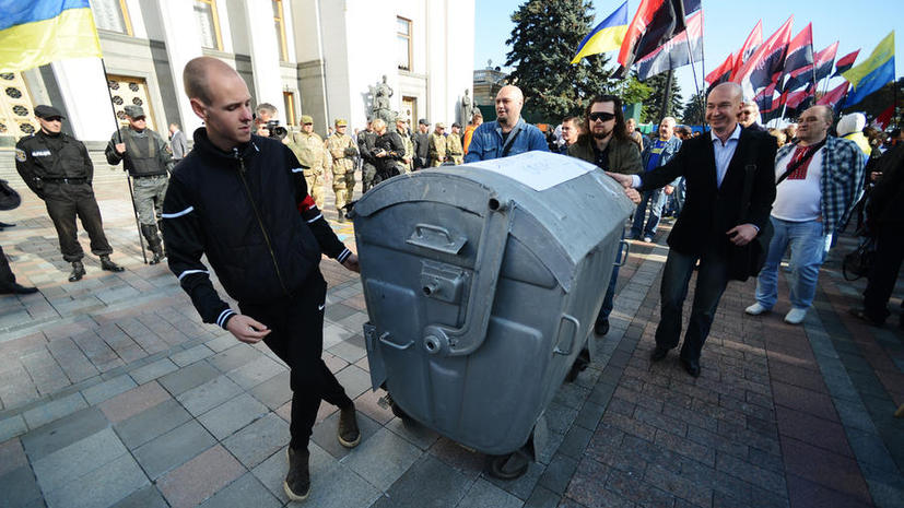 The Telegraph: «Мусорные люстрации» могут дорого обойтись Украине