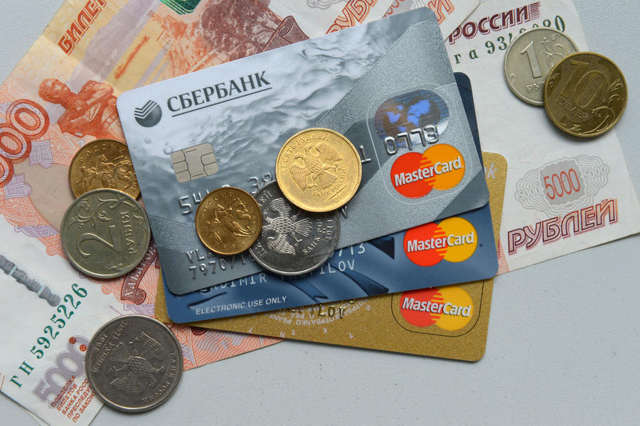 Forbes: Российская экономика не спешит обваливаться по велению Запада